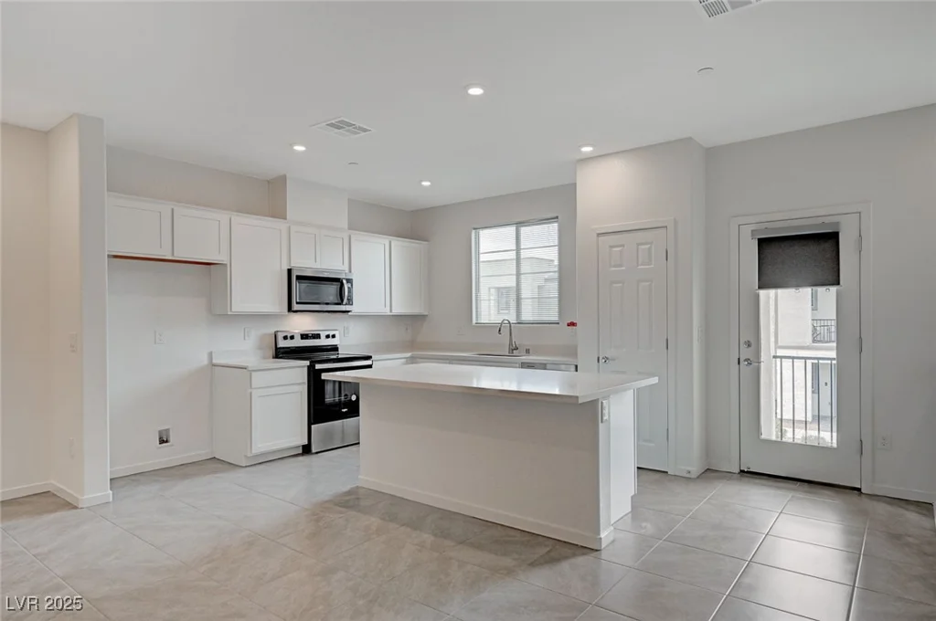 6261 Dolosonte, Las Vegas, NV 89113