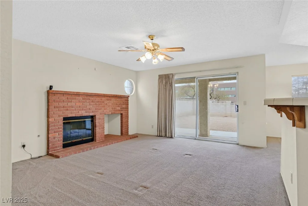 15 Richland Acres, Henderson, NV 89074