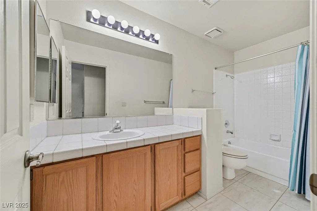 15 Richland Acres, Henderson, NV 89074