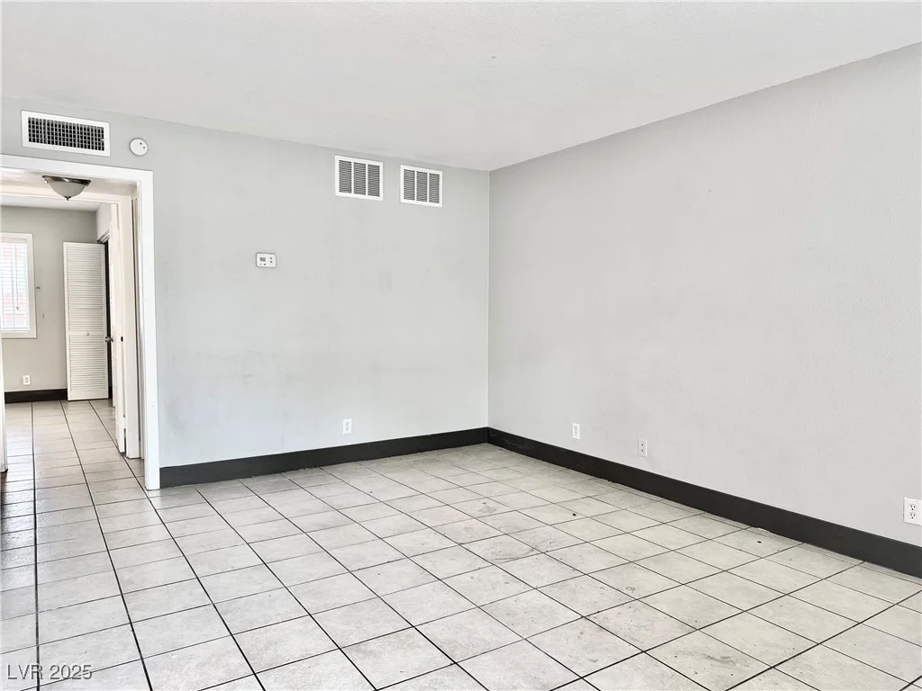 520 13th, Las Vegas, NV 89101