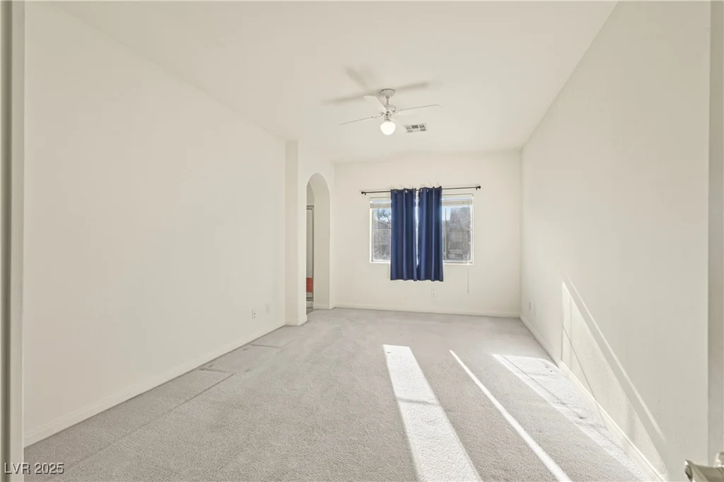 1712 Warrenville, Las Vegas, NV 89117