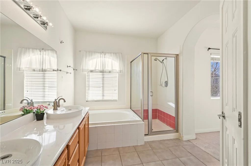 1712 Warrenville, Las Vegas, NV 89117