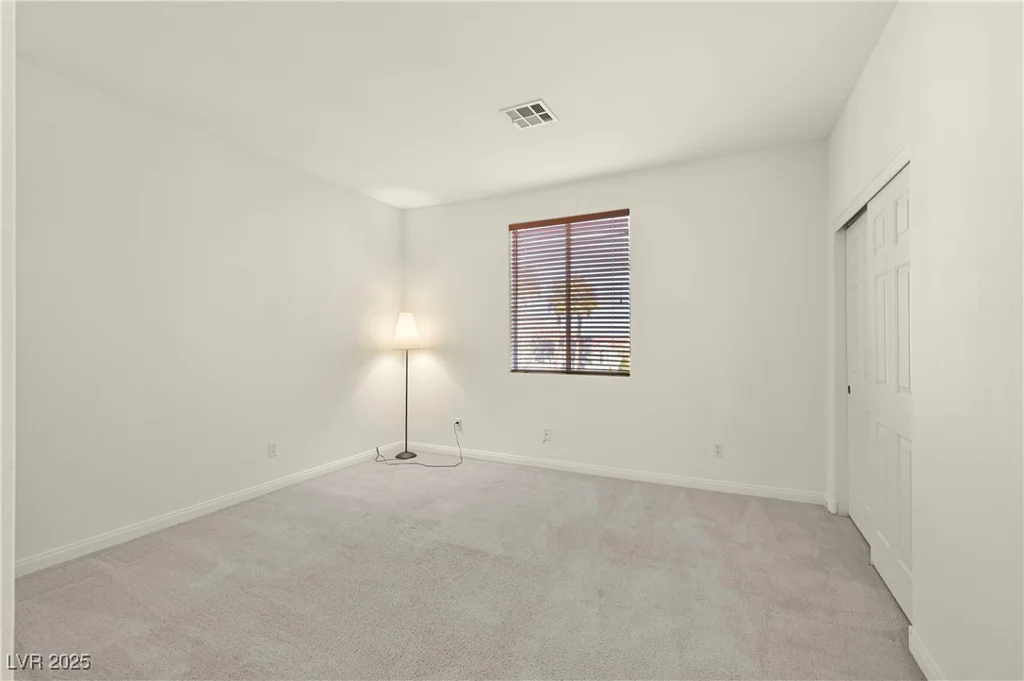 1712 Warrenville, Las Vegas, NV 89117