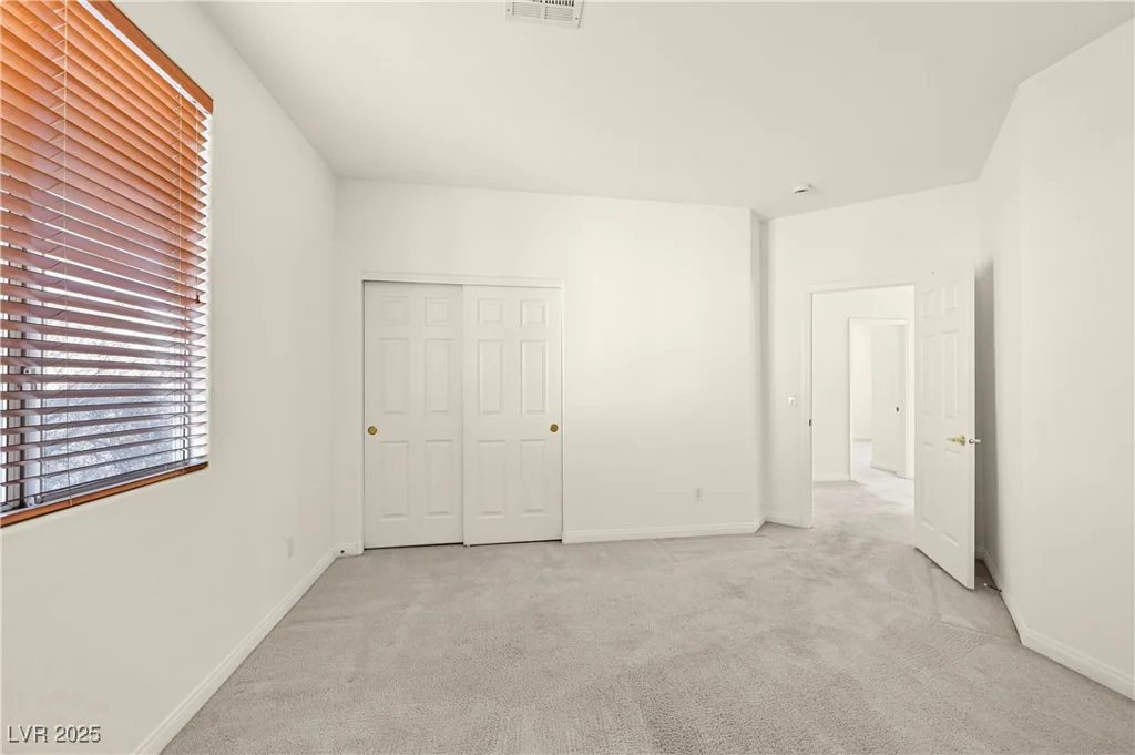 1712 Warrenville, Las Vegas, NV 89117