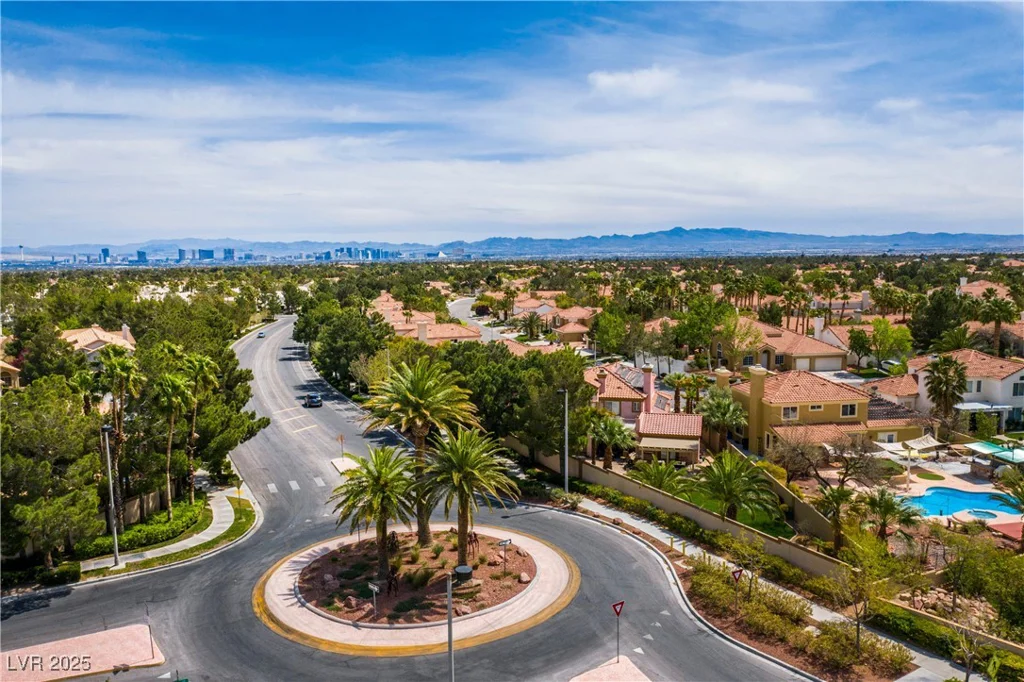 1712 Warrenville, Las Vegas, NV 89117