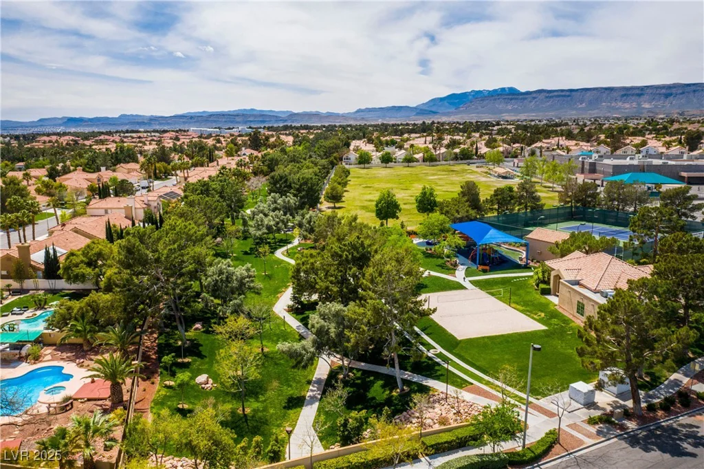 1712 Warrenville, Las Vegas, NV 89117
