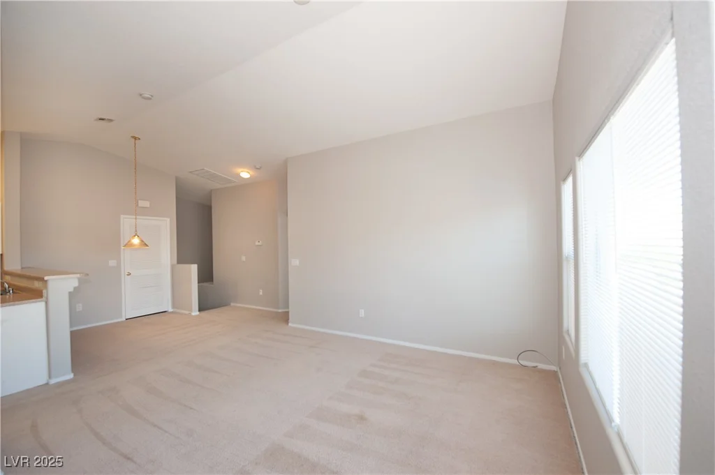 8628 Tomnitz, Las Vegas, NV 89178