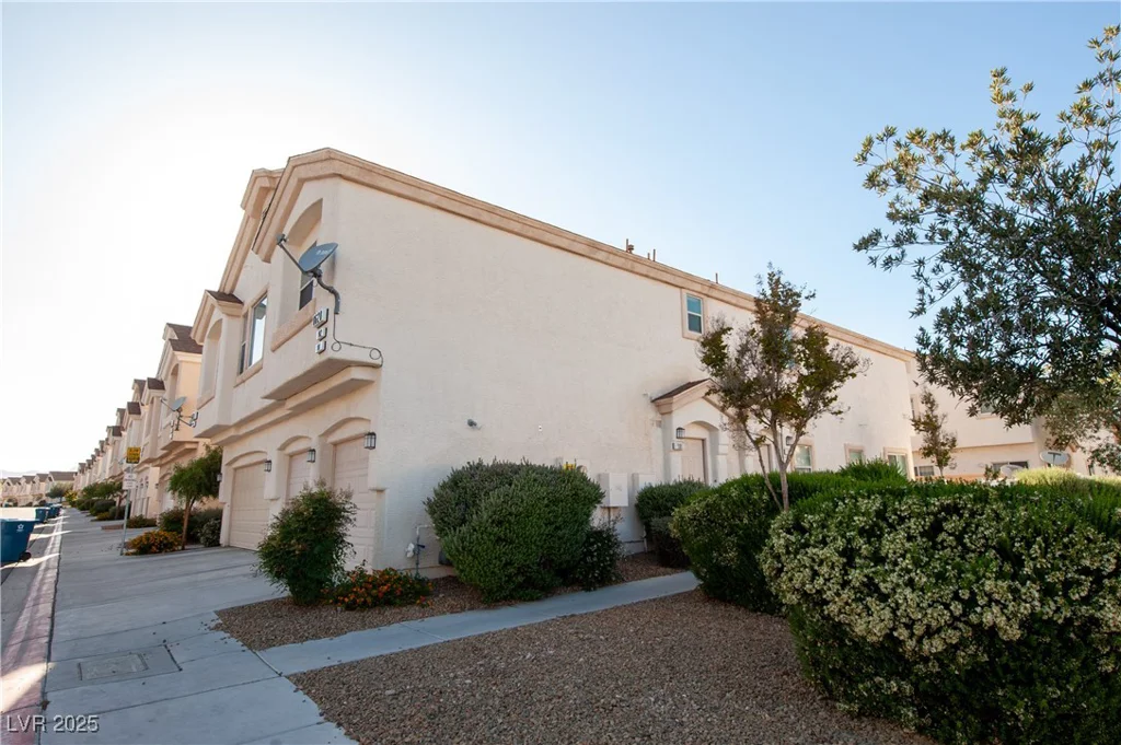 8628 Tomnitz, Las Vegas, NV 89178