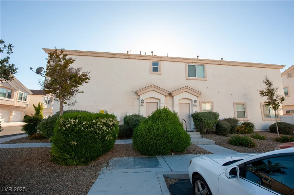 8628 Tomnitz, Las Vegas, NV 89178
