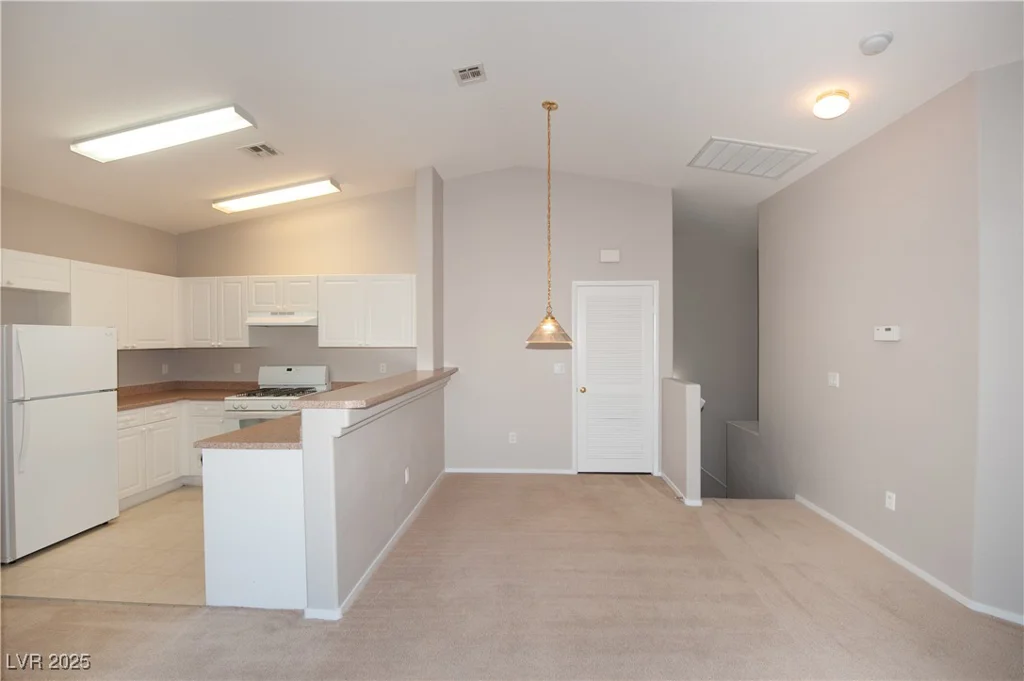 8628 Tomnitz, Las Vegas, NV 89178