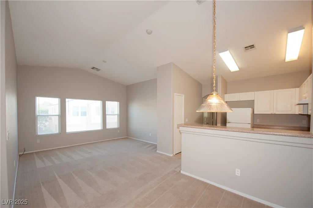 8628 Tomnitz, Las Vegas, NV 89178