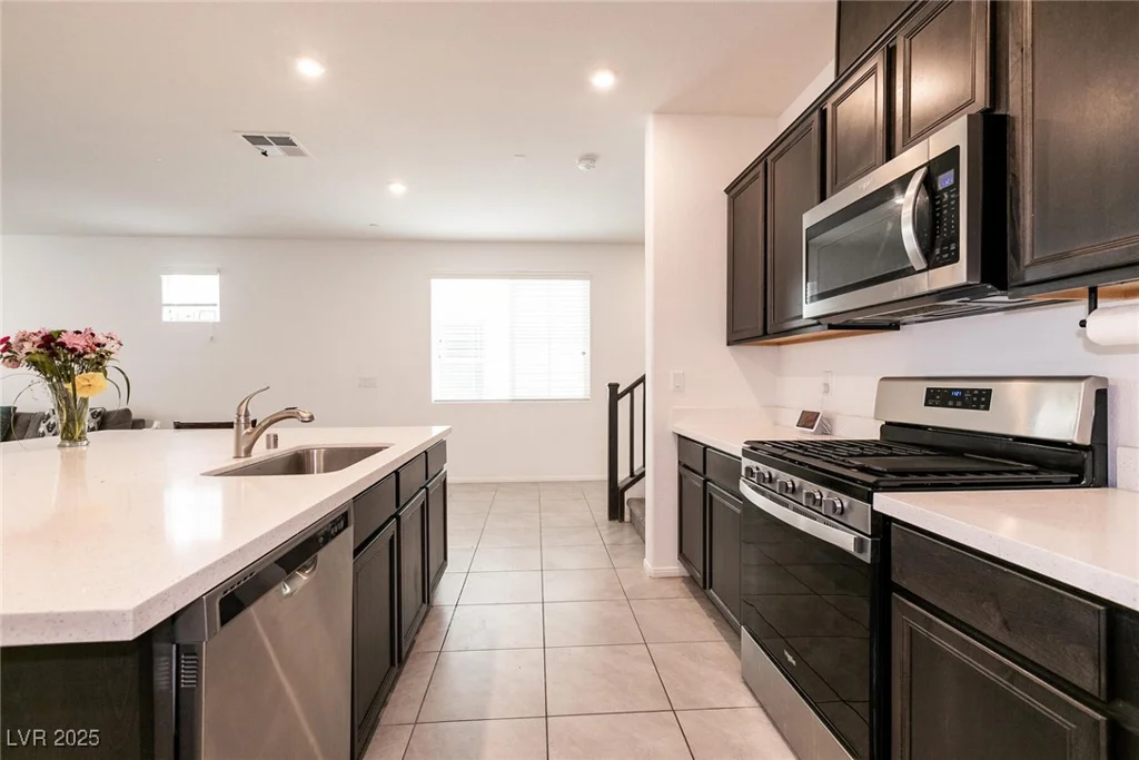 6130 Sinks Canyon, Las Vegas, NV 89130