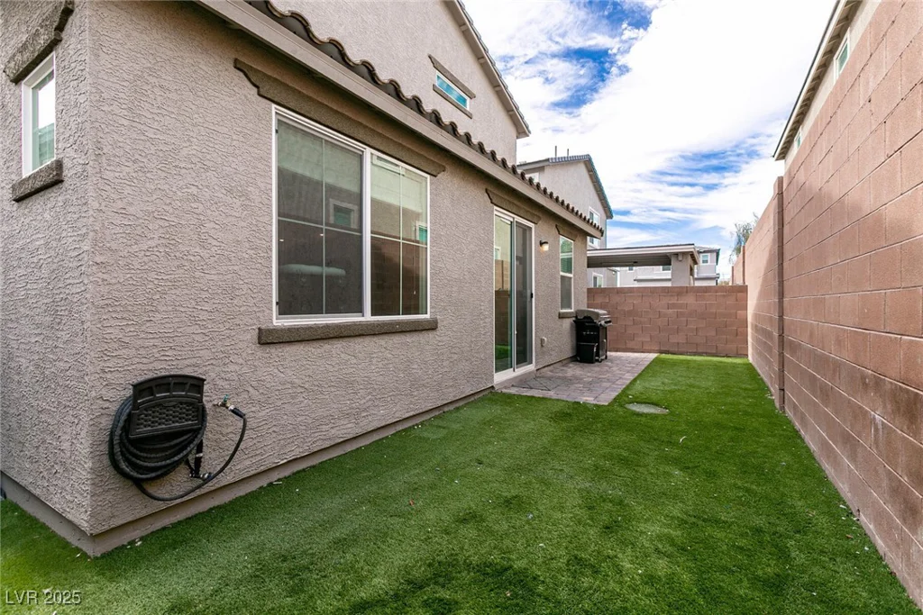 6130 Sinks Canyon, Las Vegas, NV 89130