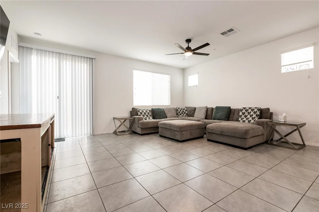 6130 Sinks Canyon, Las Vegas, NV 89130
