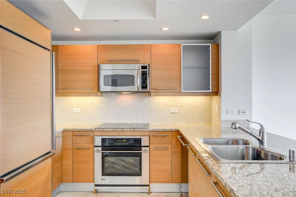 322 Karen, Las Vegas, NV 89109