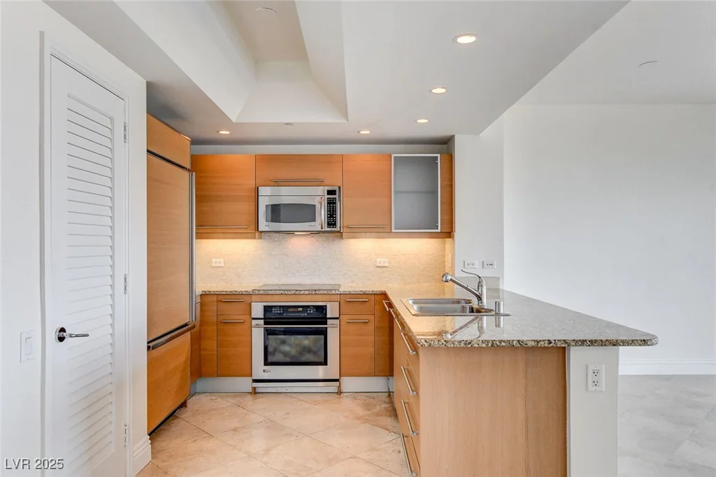 322 Karen, Las Vegas, NV 89109