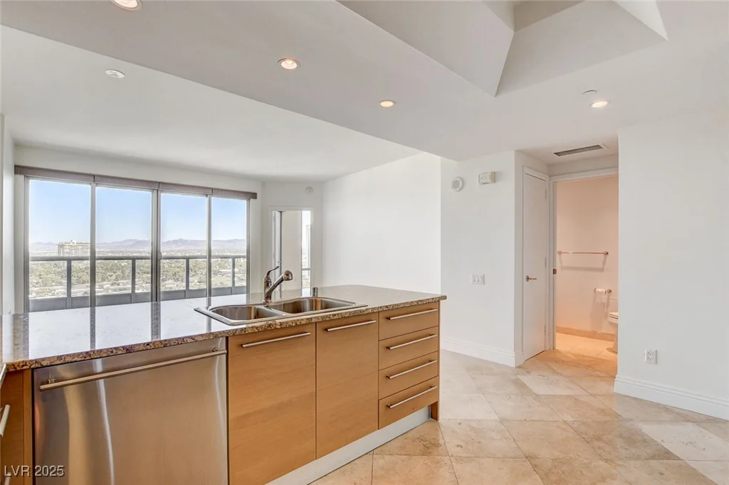 322 Karen, Las Vegas, NV 89109
