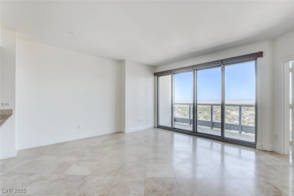 322 Karen, Las Vegas, NV 89109