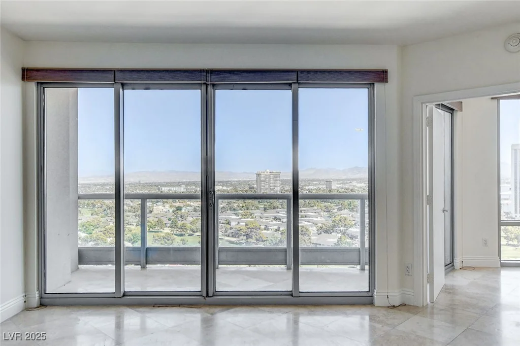 322 Karen, Las Vegas, NV 89109