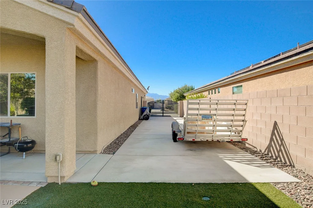 9108 Tuxpan, Las Vegas, NV 89131