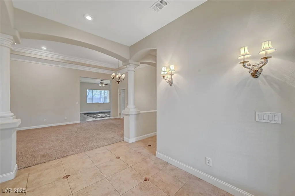 9485 Parkmoor, Las Vegas, NV 89149