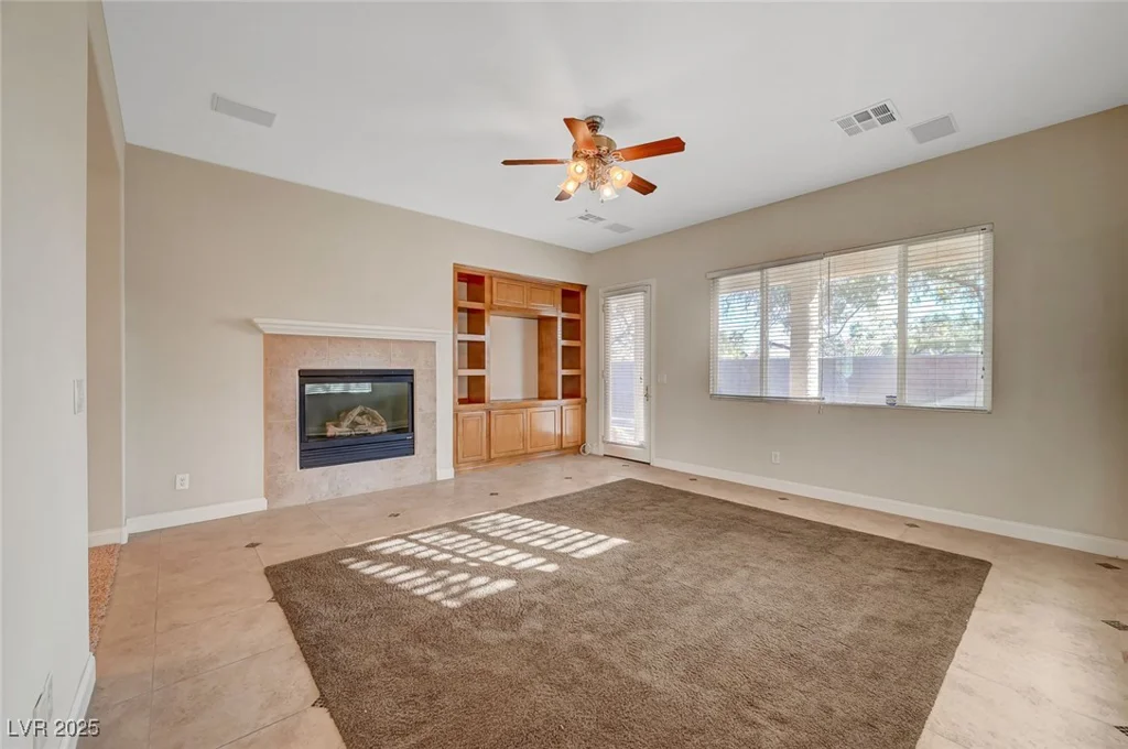 9485 Parkmoor, Las Vegas, NV 89149