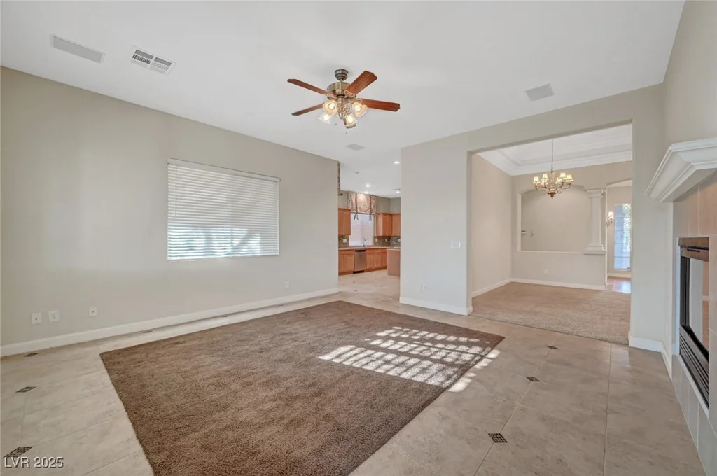 9485 Parkmoor, Las Vegas, NV 89149
