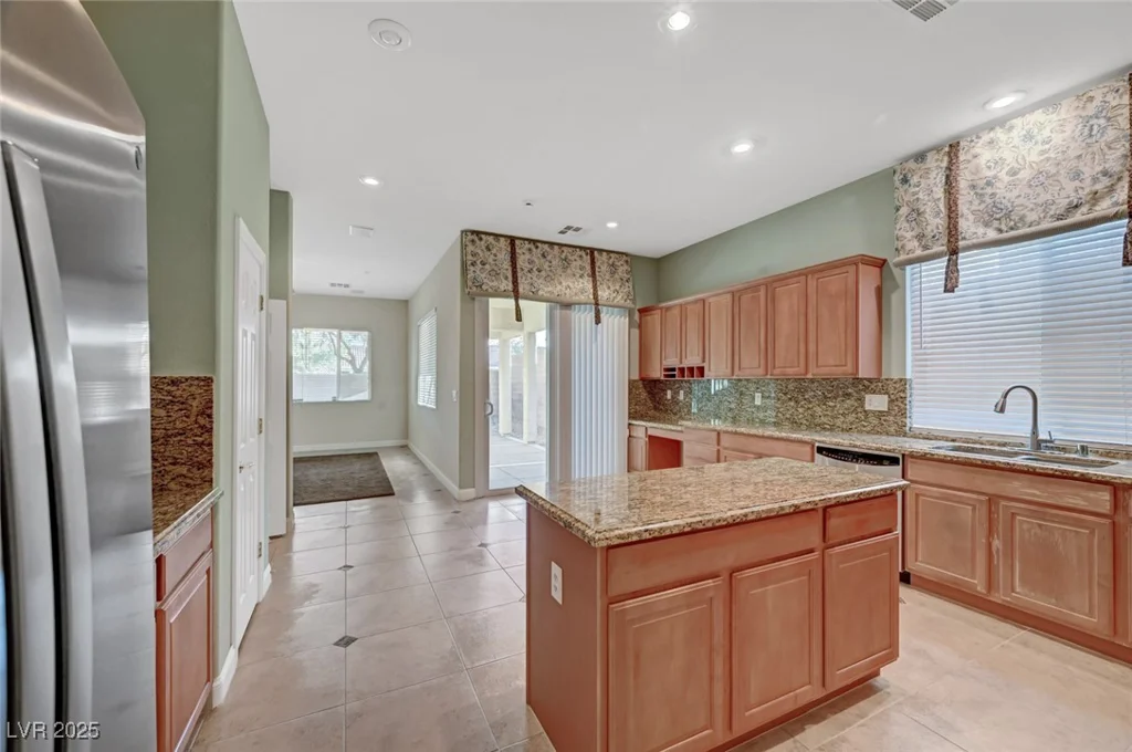 9485 Parkmoor, Las Vegas, NV 89149