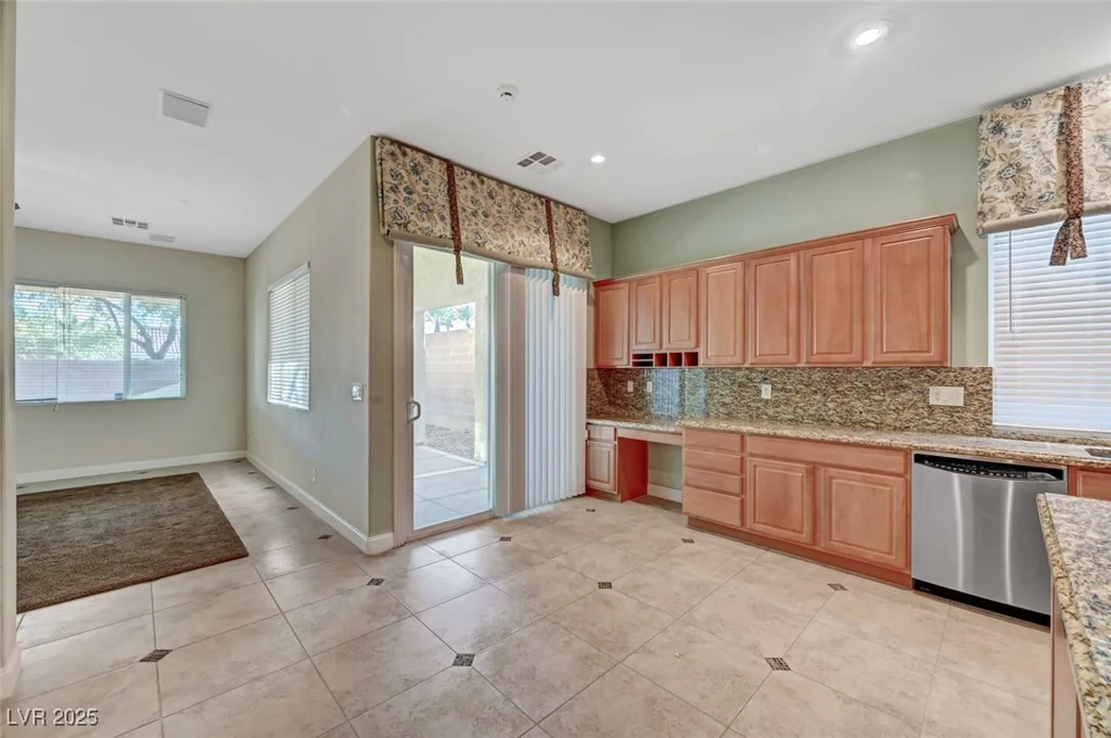 9485 Parkmoor, Las Vegas, NV 89149