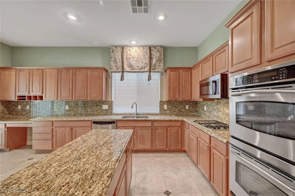 9485 Parkmoor, Las Vegas, NV 89149