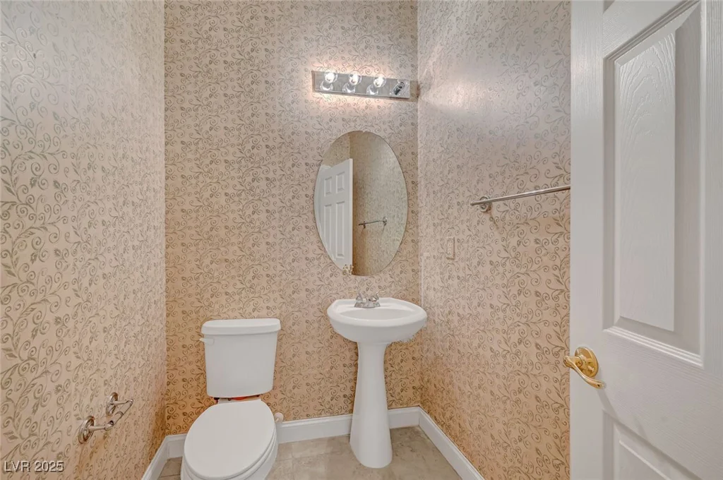 9485 Parkmoor, Las Vegas, NV 89149