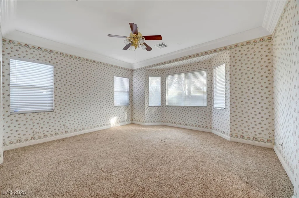 9485 Parkmoor, Las Vegas, NV 89149
