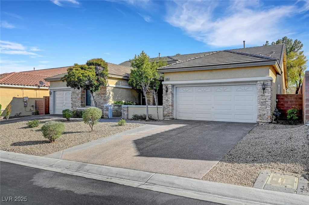9485 Parkmoor, Las Vegas, NV 89149