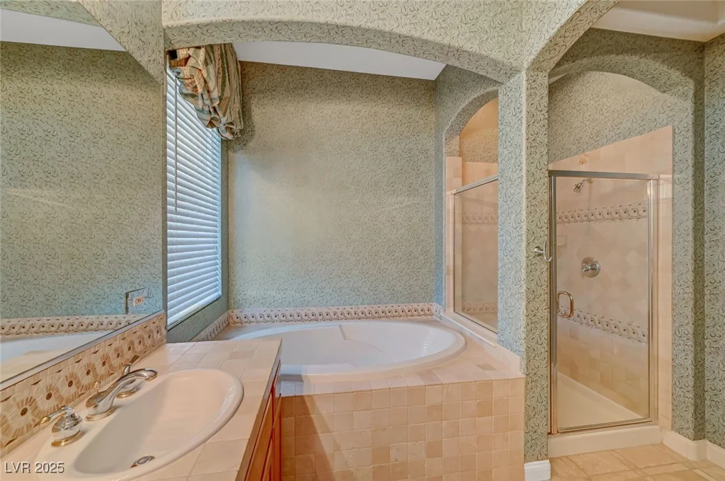 9485 Parkmoor, Las Vegas, NV 89149