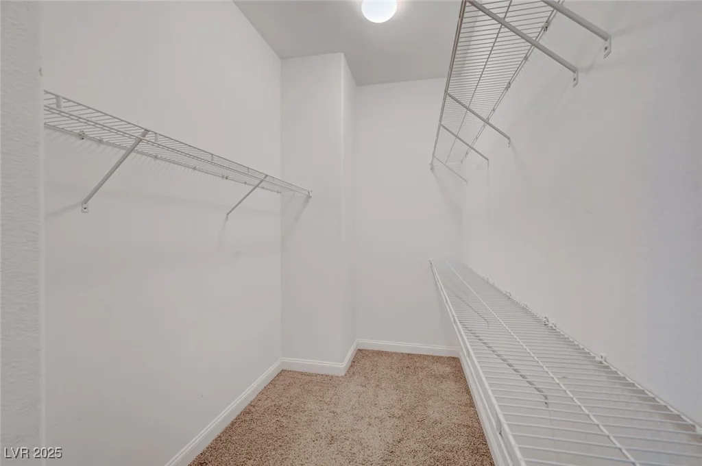 9485 Parkmoor, Las Vegas, NV 89149