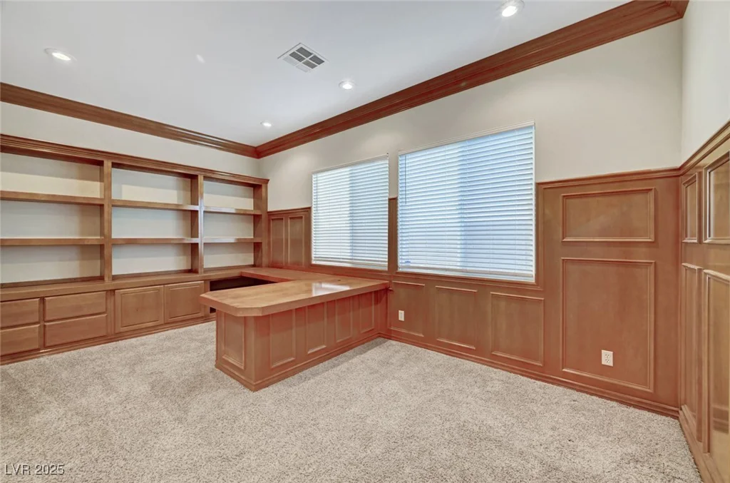 9485 Parkmoor, Las Vegas, NV 89149