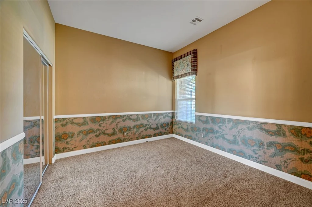 9485 Parkmoor, Las Vegas, NV 89149