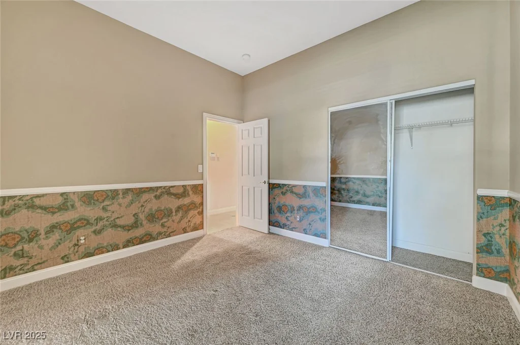 9485 Parkmoor, Las Vegas, NV 89149