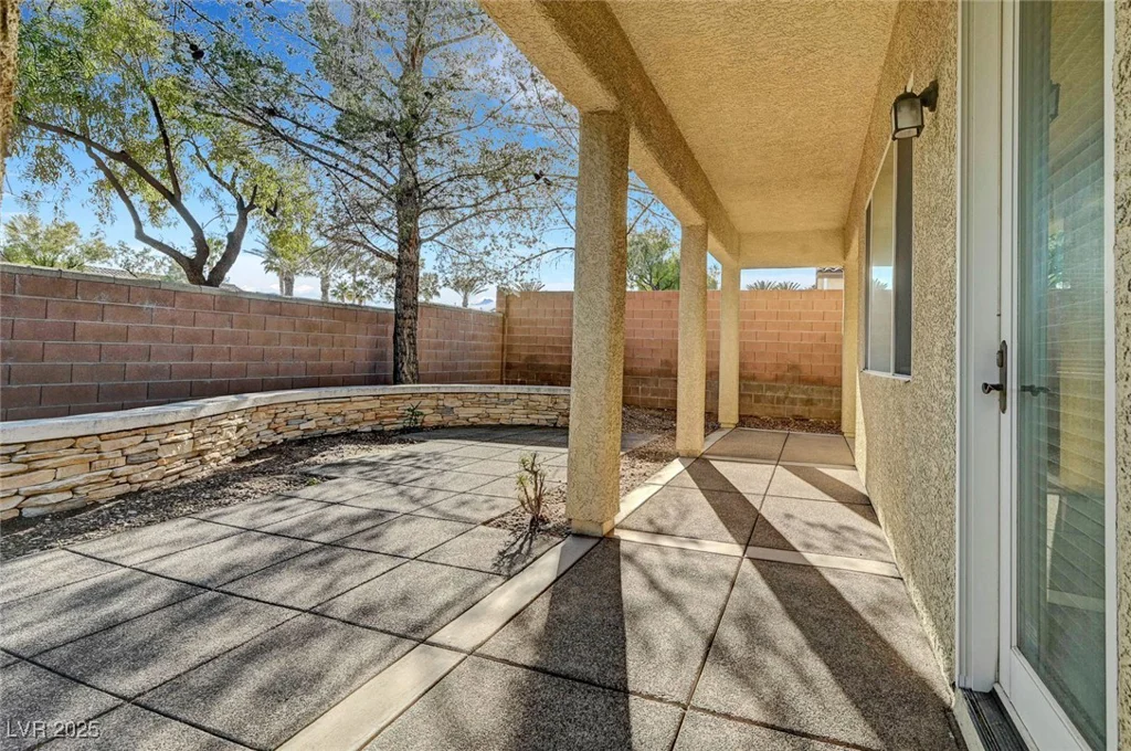 9485 Parkmoor, Las Vegas, NV 89149