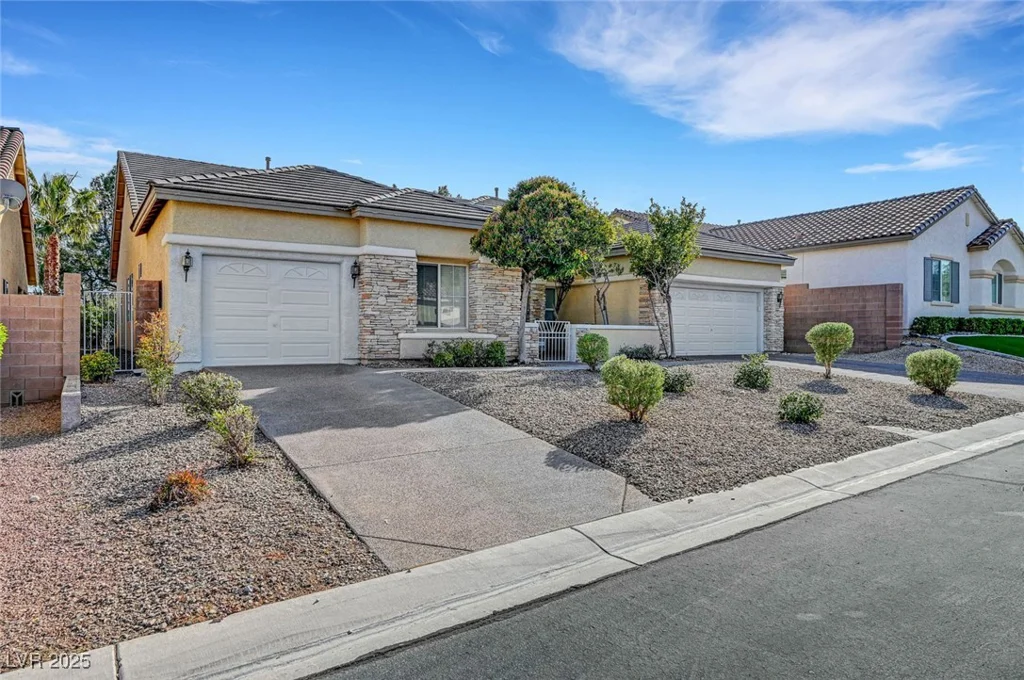 9485 Parkmoor, Las Vegas, NV 89149