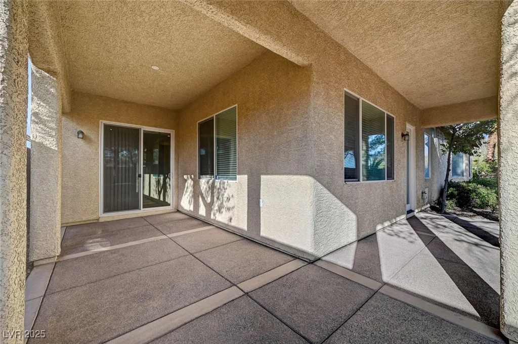 9485 Parkmoor, Las Vegas, NV 89149