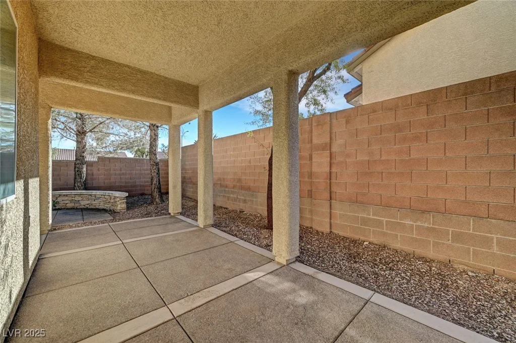 9485 Parkmoor, Las Vegas, NV 89149