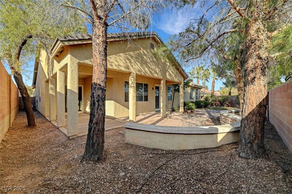 9485 Parkmoor, Las Vegas, NV 89149