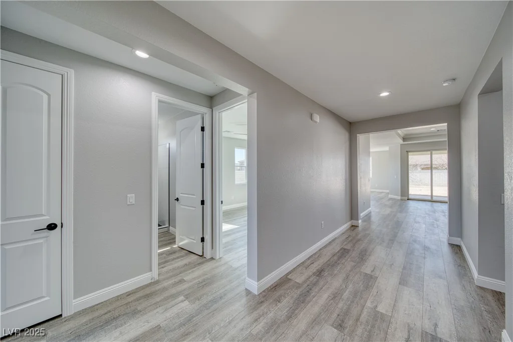 6631 Parkwood, Pahrump, NV 89061
