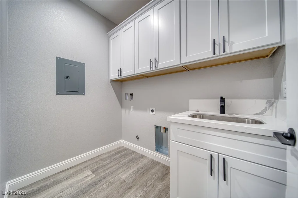 6631 Parkwood, Pahrump, NV 89061