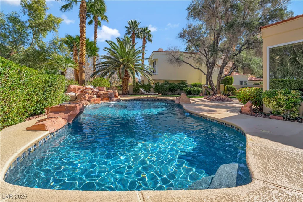 7608 Painted Dunes, Las Vegas, NV 89149