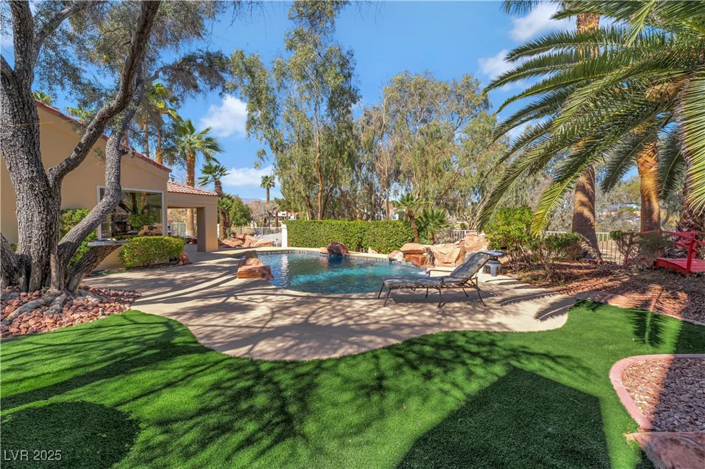 7608 Painted Dunes, Las Vegas, NV 89149