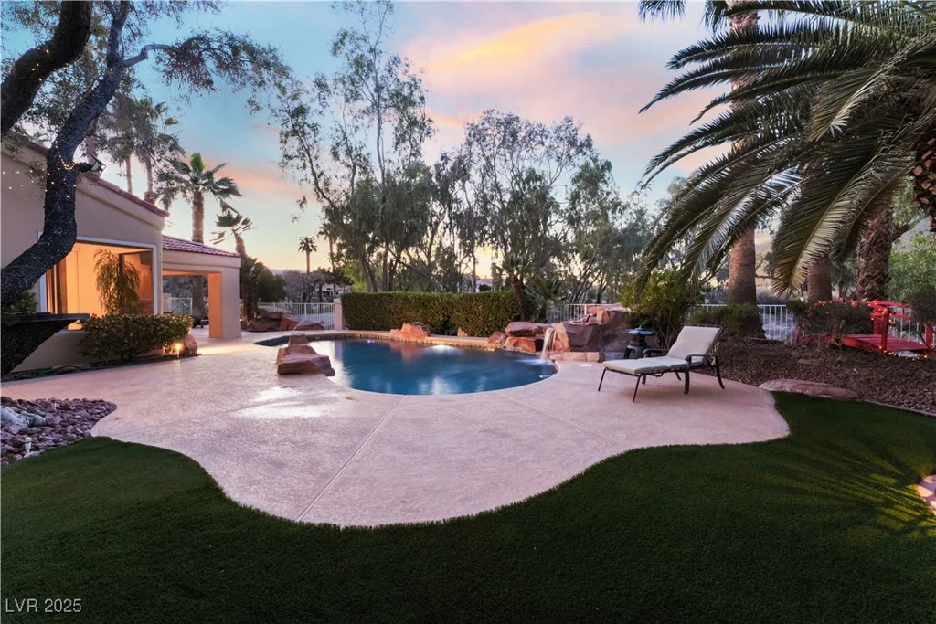 7608 Painted Dunes, Las Vegas, NV 89149