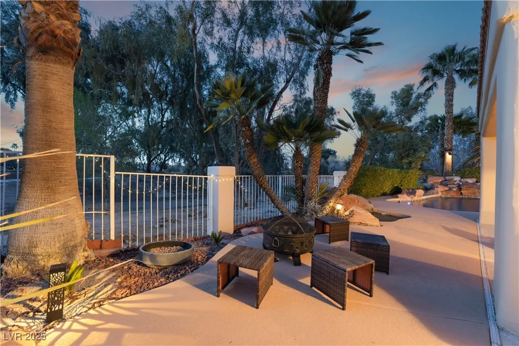 7608 Painted Dunes, Las Vegas, NV 89149