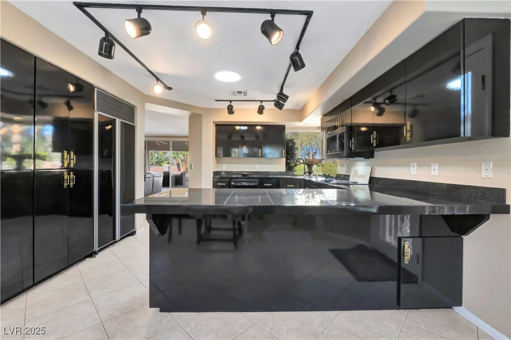 7608 Painted Dunes, Las Vegas, NV 89149